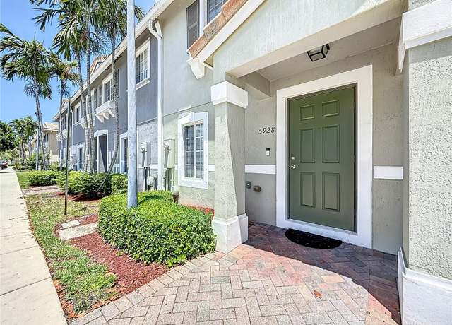 Property at 5928 Glasgow Way, Tamarac, FL 33321, 2 beds, 2.5 baths