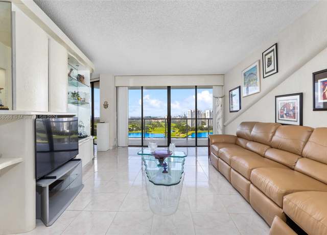 Property at 20281 E Country Club Dr #1709, Aventura, FL 33180, 2 beds, 2 baths