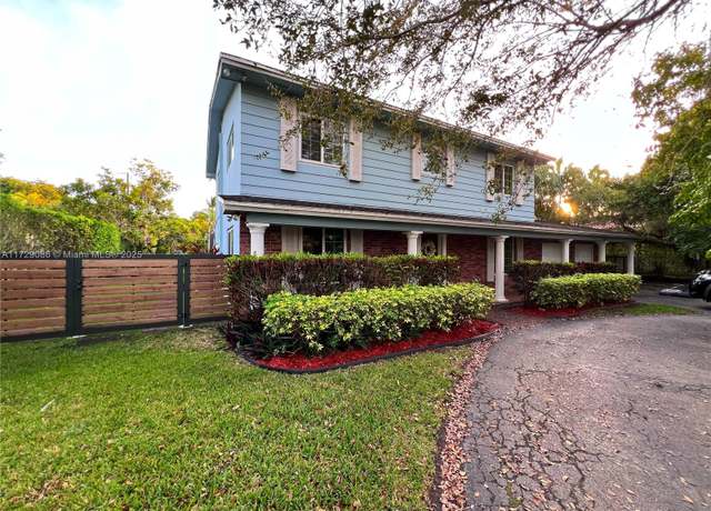 Property at 7360 SW 128th St, Pinecrest, FL 33156, 4 beds, 3 baths