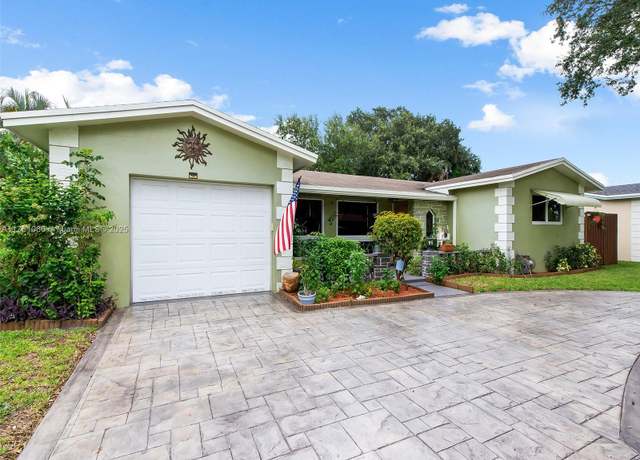Property at 5421 Buchanan St, Hollywood, FL 33021, 3 beds, 2 baths