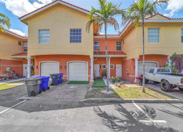 Property at 2307 Washington St #5, Hollywood, FL 33020, 3 beds, 2 baths