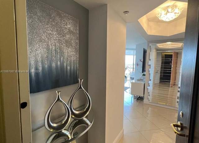 Property at 3610 Yacht Club Dr #912, Aventura, FL 33180, 2 beds, 2 baths
