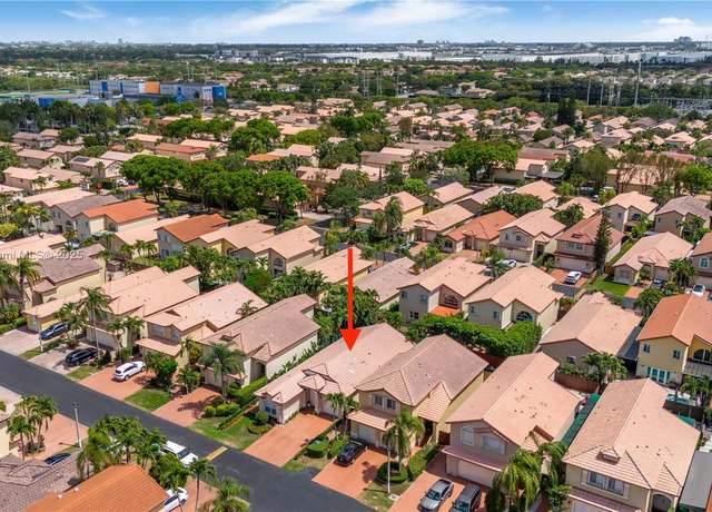 Property at 11334 NW 53rd Ln, Doral, FL 33178, 3 beds, 2 baths