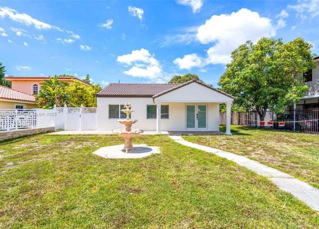 Property at 770 SE 5th Pl, Hialeah, FL 33010, 4 beds, 2 baths
