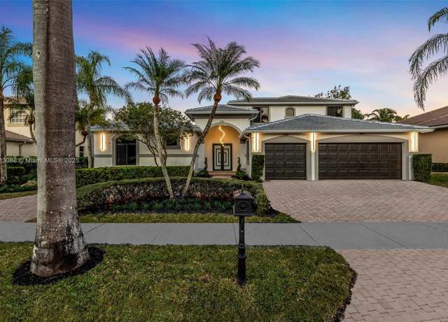 Property at 2530 Montclaire Cir, Weston, FL 33327, 7 beds, 5 baths