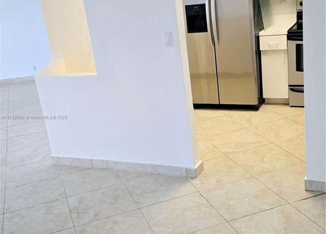 Property at 3300 NE 191st St #609, Aventura, FL 33180, 1 bed, 2 baths