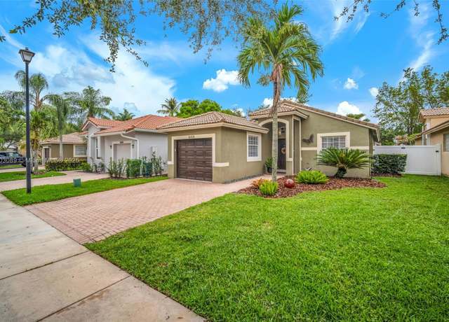 Property at 16408 Sapphire Bnd, Weston, FL 33331, 3 beds, 2 baths
