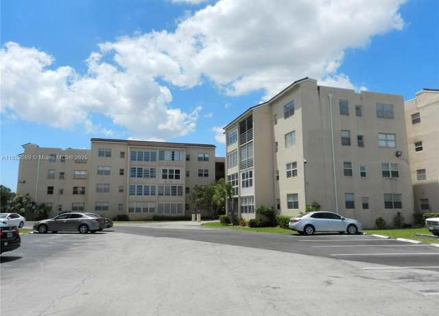 Property at 2860 Somerset Dr Unit 211K, Lauderdale Lakes, FL 33311, 1 bed, 1.5 baths