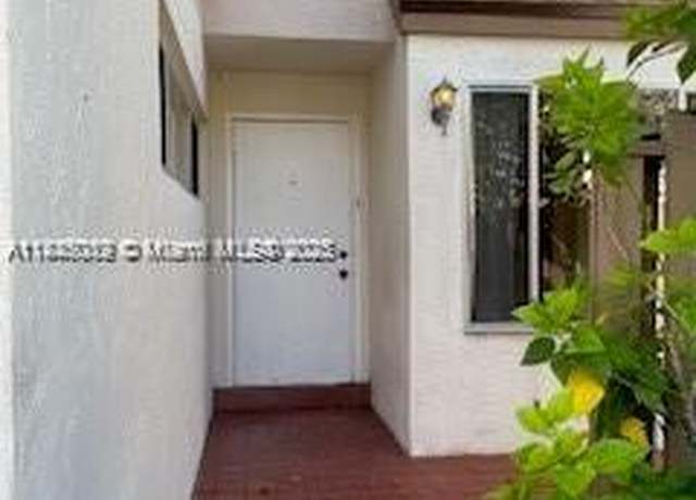 Property at 879 NW 81st Way #4, Plantation, FL 33324, 3 beds, 2.5 baths