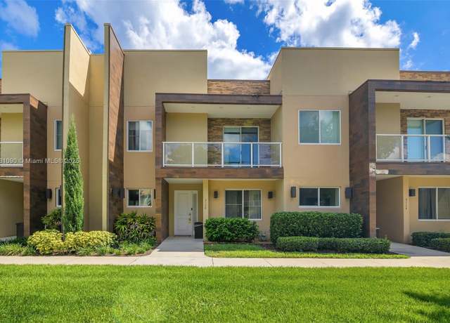 Property at 3120 Brasilia Ave, Kissimmee, FL 34747, 4 beds, 1 bath