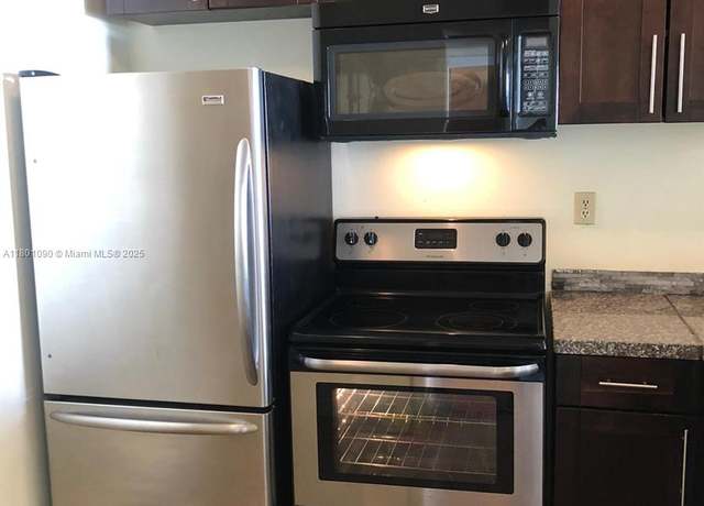 Property at 492 NW 165th St Rd Unit C514, Miami, FL 33169, 1 bed, 1 bath