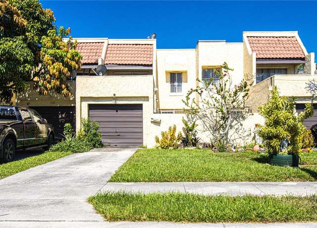 Property at 1733 NW 56th Ave #13, Lauderhill, FL 33313, 3 beds, 2.5 baths