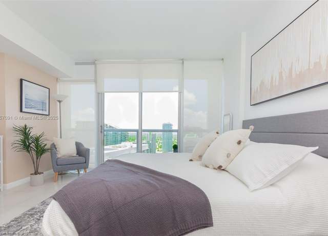 Property at Undisclosed address, Miami, FL 33131, 1 bath