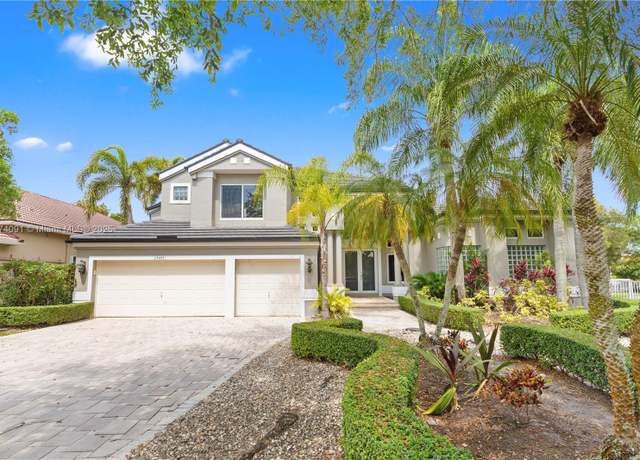 Property at 15601 SW 14th St, Pembroke Pines, FL 33027, 6 beds, 5 baths
