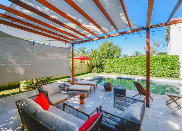 Property at 566 NE 191st Ter, Miami, FL 33179, 4 beds, 2.5 baths