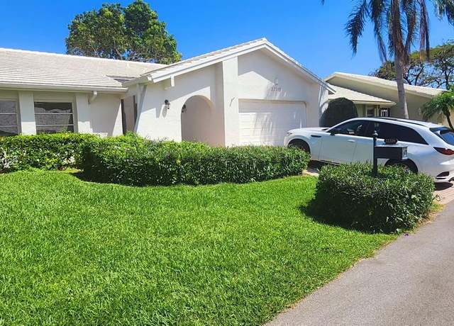 Property at 22310 Cameo Dr E, Boca Raton, FL 33433, 3 beds, 2 baths