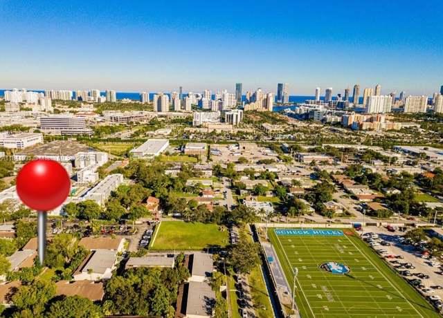 Property at 19200 NE 25th Ave Unit 323C, Miami, FL 33180, 3 beds, 2.5 baths