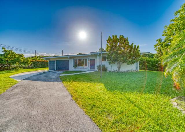 Property at 26811 SW 145th Ave, Homestead, FL 33032, 3 beds, 2 baths