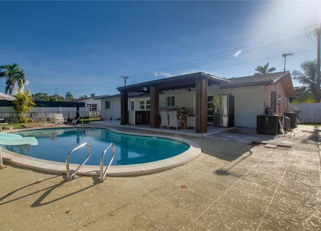 Property at 19701 SW 87 Ave, Cutler Bay, FL 33157, 4 beds, 2 baths