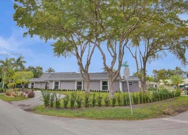 Property at 1000 Diplomat Pkwy, Hollywood, FL 33019, 6 beds, 6 baths