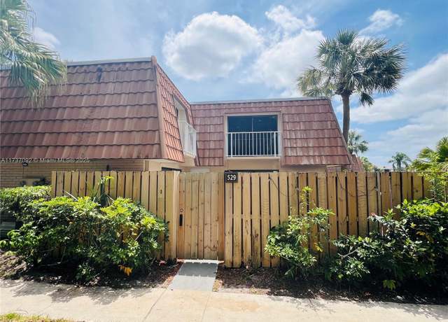 Property at 529 Green Springs Pl, West Palm Beach, FL 33409, 2 beds, 2.5 baths