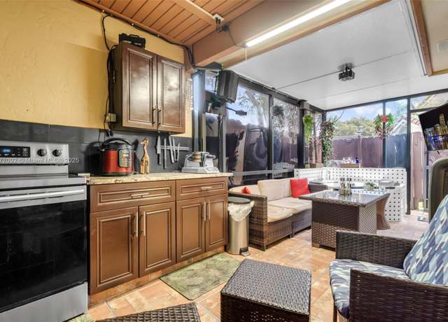 Property at 17026 NW 66th Ct, Hialeah, FL 33015, 3 beds, 2 baths
