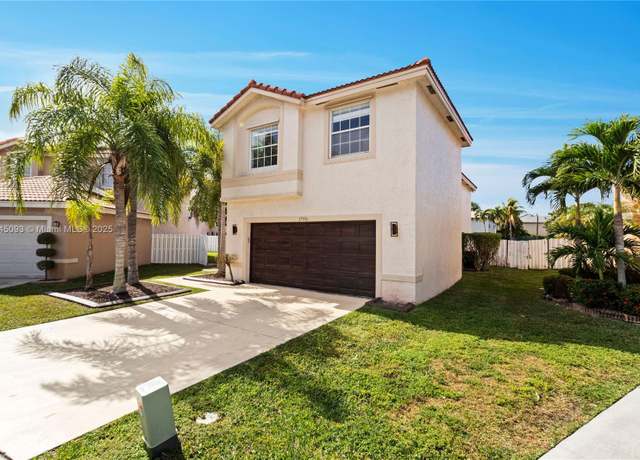 Property at 17356 SW 21st St, Miramar, FL 33029, 5 beds, 2.5 baths