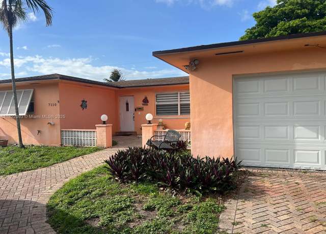 Property at 7110 SW 11th St, Pembroke Pines, FL 33023, 3 beds, 2 baths
