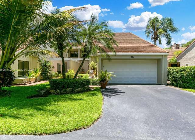 Property at 38 Balfour Rd, Palm Beach Gardens, FL 33418, 3 beds, 2.5 baths