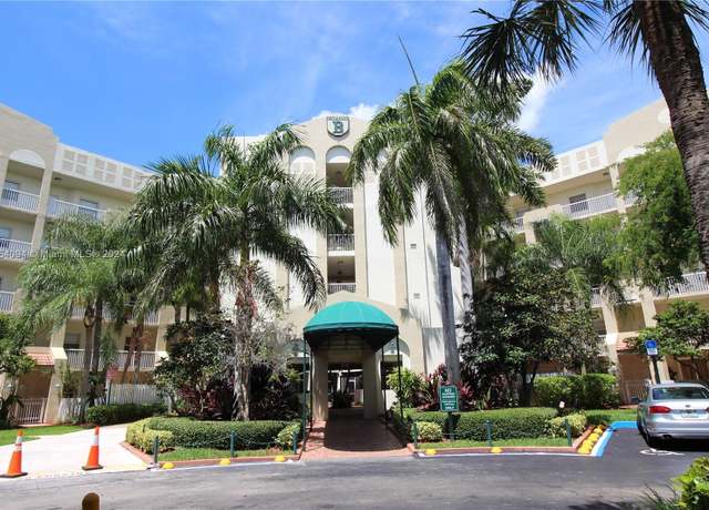 Property at 10750 NW 66th St #110, Doral, FL 33178, 3 beds, 2 baths
