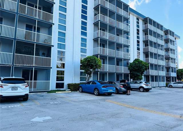 Property at 16950 W Dixie Hwy Unit a429, North Miami Beach, FL 33160, 1 bed, 1 bath
