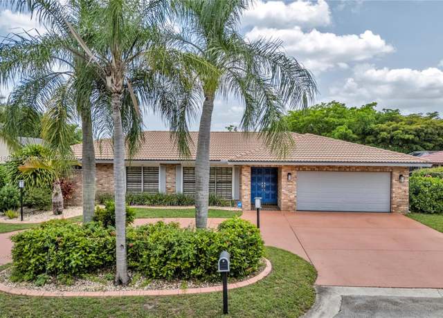 Property at 10753 NW 9th Ct, Coral Springs, FL 33071, 6 beds, 2.5 baths