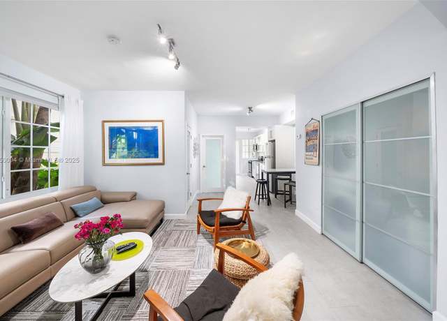 Property at 1569 Michigan Ave #10, Miami Beach, FL 33139, 2 beds, 2 baths