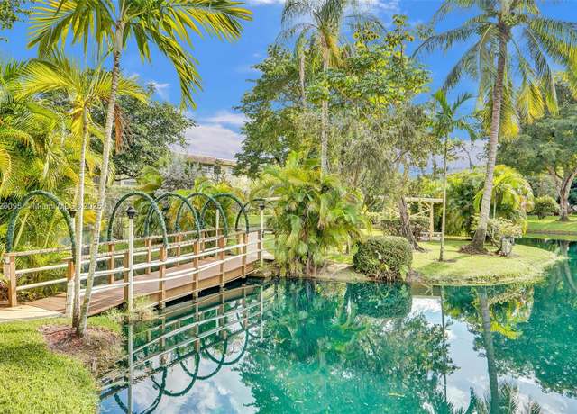 Property at 5171 W Oakland Park Blvd #101, Lauderdale Lakes, FL 33313, 2 beds, 2 baths