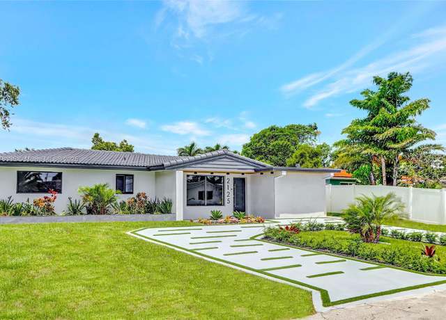Property at 2125 NE 17th Ave, Wilton Manors, FL 33305, 3 beds, 3.5 baths