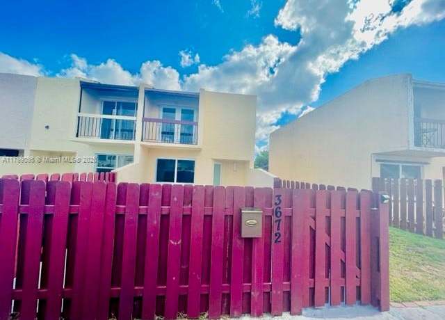 Property at 3672 SW 59th Ave #7, Davie, FL 33314, 2 beds, 1.5 baths