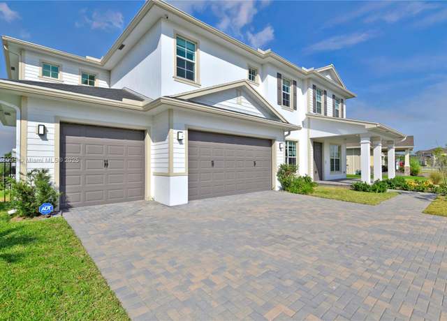 Property at 757 Hookline Cir, Loxahatchee, FL 33470, 5 beds, 4.5 baths