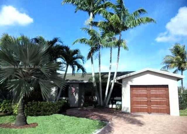 Property at 11841 NW 41st St, Sunrise, FL 33323, 3 beds, 2 baths