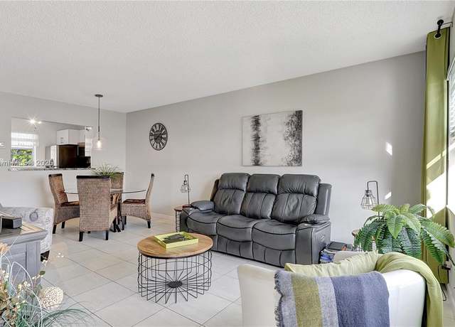 Property at 4706 NW 36th St #507, Lauderdale Lakes, FL 33319, 1 bed, 1 bath