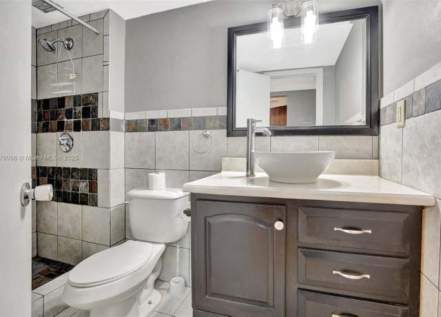 Property at 6911 Environ Blvd Unit 3L, Lauderhill, FL 33319, 2 beds, 2 baths