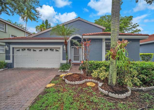 Property at 1624 SW 149th Ave, Pembroke Pines, FL 33027, 3 beds, 2 baths