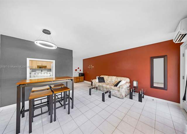 Property at 900 SW 10th Ter Unit 16S, Hallandale Beach, FL 33009, 1 bed, 1 bath
