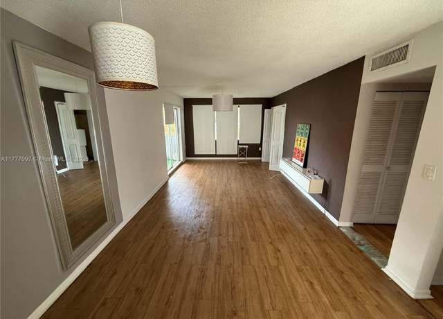 Property at 495 NW 72nd Ave #305, Miami, FL 33126, 1 bed, 1 bath