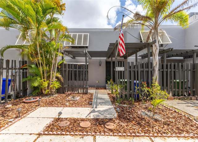 Property at 1519 NW 113th Way #1519, Pembroke Pines, FL 33026, 3 beds, 2.5 baths