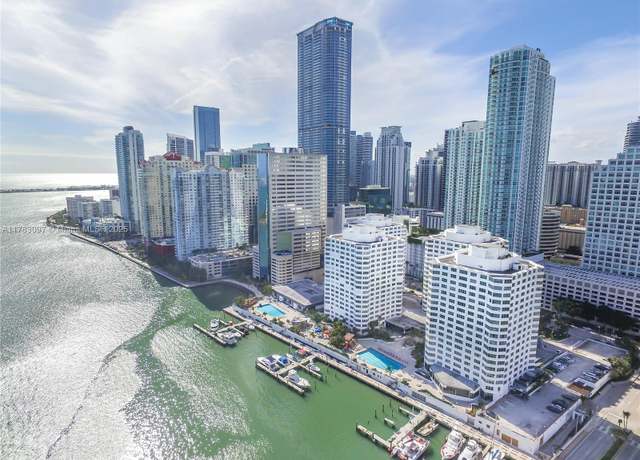 Property at 801 Brickell Bay Dr #764, Miami, FL 33131, 3 beds, 2 baths