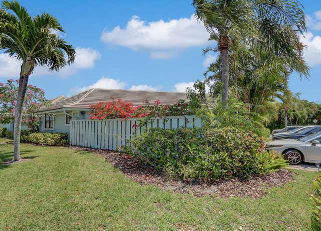 Property at 1127 E Seminole Ave Unit 25D, Jupiter, FL 33477, 3 beds, 2 baths