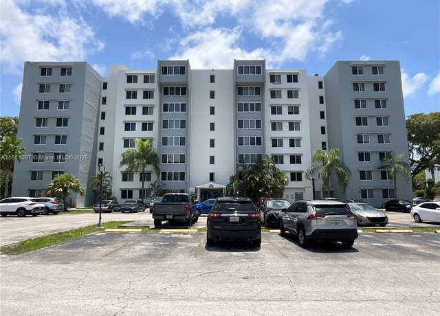 Property at 9143 SW 77th Ave Unit B406, Miami, FL 33156, 1 bed, 1 bath