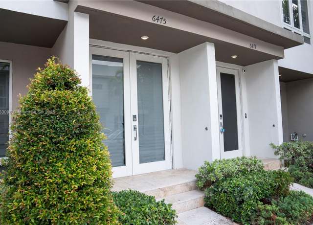 Property at 6475 NW 104th Ct #6475, Doral, FL 33178, 3 beds, 2.5 baths