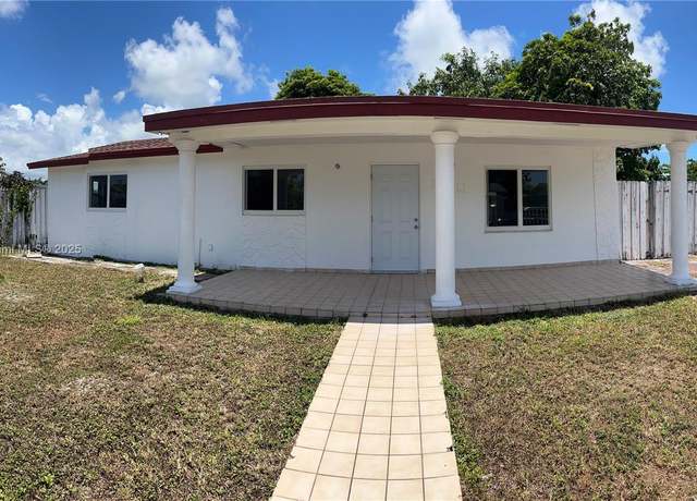Property at 15311 SW 305th St, Homestead, FL 33033, 3 beds, 2 baths