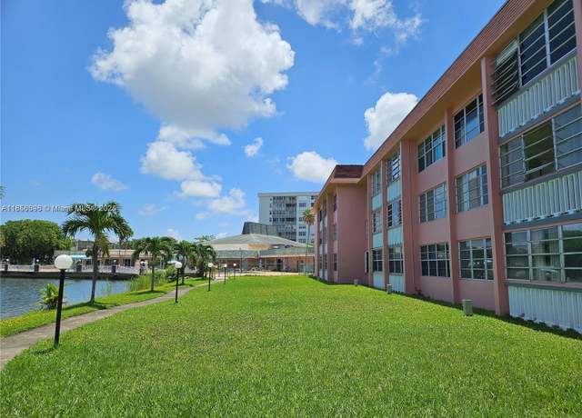 Property at 18555 NE 14th Ave #514, Miami, FL 33179, 2 beds, 2 baths
